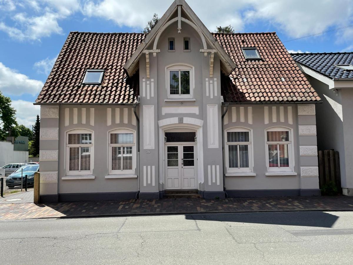 Citygluecknms - Direkt Am Bahnhof Und Einkaufszentrum Neumünster Buitenkant foto