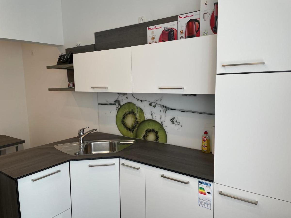 Citygluecknms - Direkt Am Bahnhof Und Einkaufszentrum Neumünster Buitenkant foto