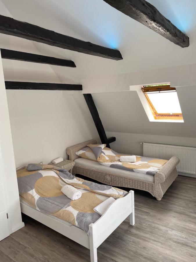 Citygluecknms - Direkt Am Bahnhof Und Einkaufszentrum Neumünster Buitenkant foto